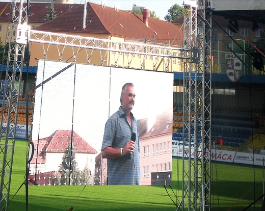 Zpívá Josef Zoch